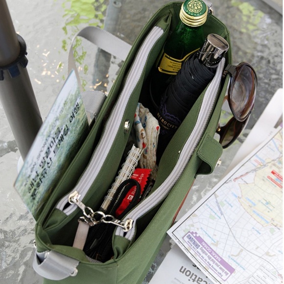 Pick Up Travel Bag - Picture 7 of 16